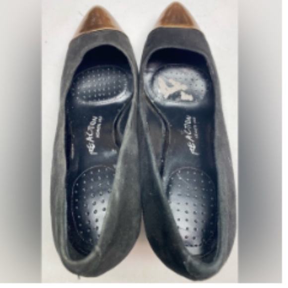 Kenneth Cole Reaction Suede Heels, 8 Fall Sale - Picture 9 of 10